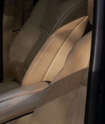 BMW Seria 5 cena 53900 przebieg: 344000, rok produkcji 2011 z Poznań małe 191